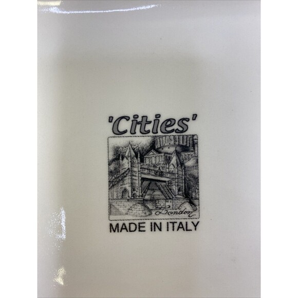 Brunelli Cities London Square 7.5 in. Plate Black White Made in Italy - Picture 4 of 4